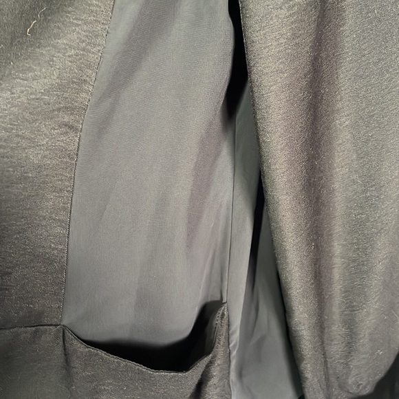 LC Blazer - Picture 6 of 6